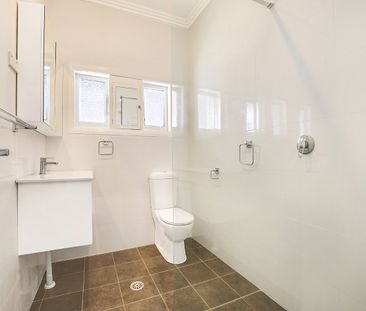 14 Dudley Street, Wollongong NSW 2500 - House For Rent | Domain - Photo 6