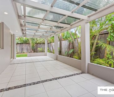 Refurbished Home in Sought-After Burleigh Waters - Photo 5
