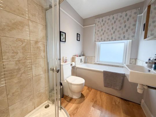 Victoria Terrace, Cheltenham GL52 6BN - Photo 1