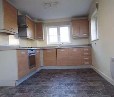 Elm Tree House, Idle, BD10 - Photo 4