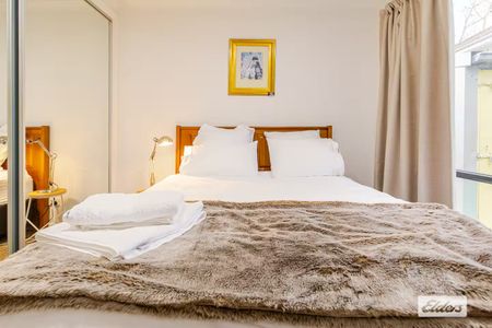 Renovated & Fully Furnished Miner's Cottage - Photo 3