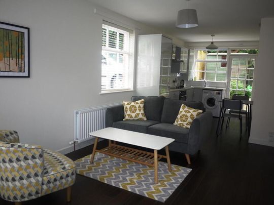 4a Windsor Close, Belfast, BT9 6FG - Photo 1