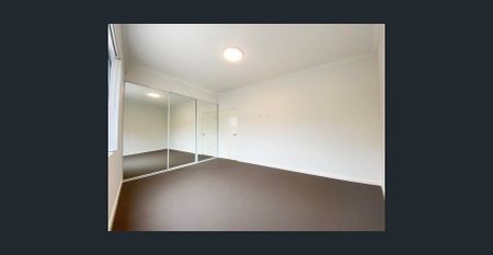 1 Bedroom Apartment with lift access - Photo 2