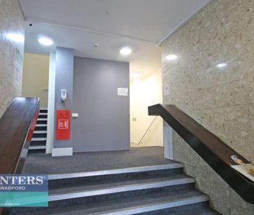 1 bedroom Flat To Let - Photo 3