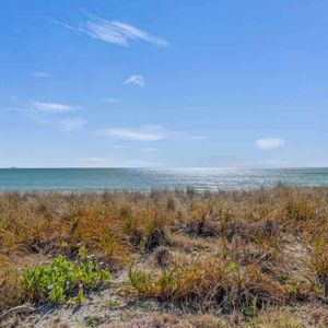 Beachfront Bach Life - Photo 2