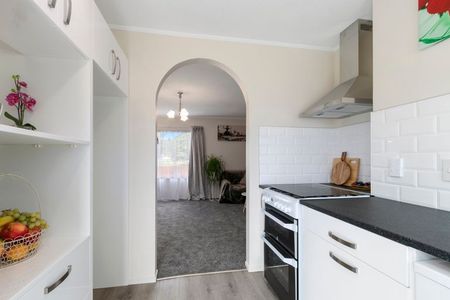 a/98 Reynolds Street, Taita Wellington 5011 - Photo 5