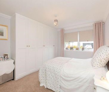 3 bedroom detached house to rent - Photo 5