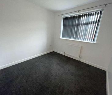 Angela Avenue, Royton, OL2 - Photo 4