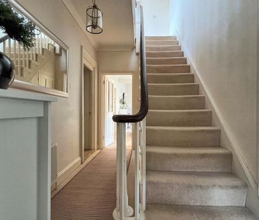 5 bedroom terraced house to rent - Photo 1