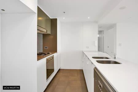 MGM MARTIN - THREE BEDROOM APARTMENT - Photo 3