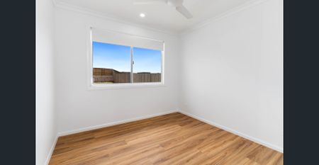 Brand New Home – Elevated Living with Stunning Mountain Views - Photo 2