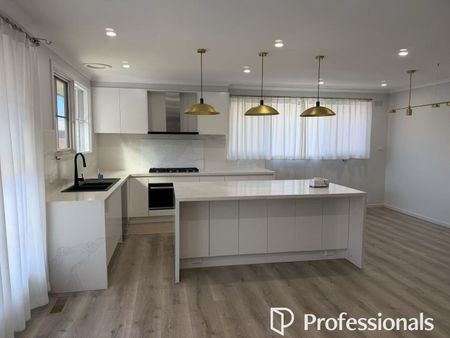 Beautiful Family Residence - Photo 5