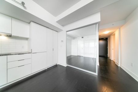 For Lease - 955 Bay Street Unit# 2508, Toronto, Ontario - Photo 4