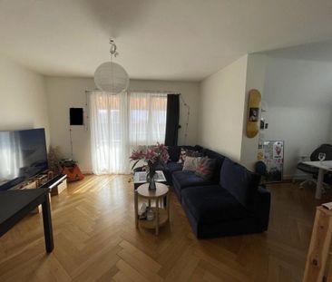 Wohnen mit Panorama - Blick über die Stadt und die Bergen - Photo 5