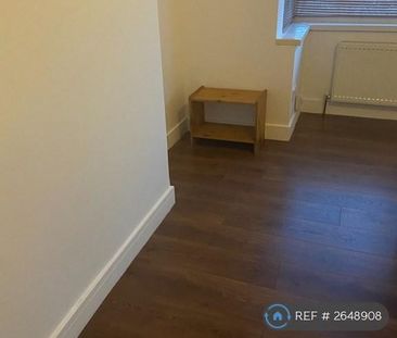 1 bedroom semi-detached house to rent - Photo 4