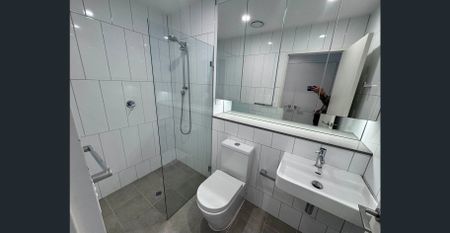 Amazing apartment in Waterloo - Photo 4