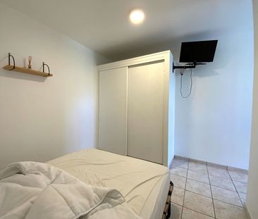 SAINTE SAVINE, T1 BIS MEUBLÉ DE 21M², LOYER TOUTES CHARGES COMPRISES - Photo 2