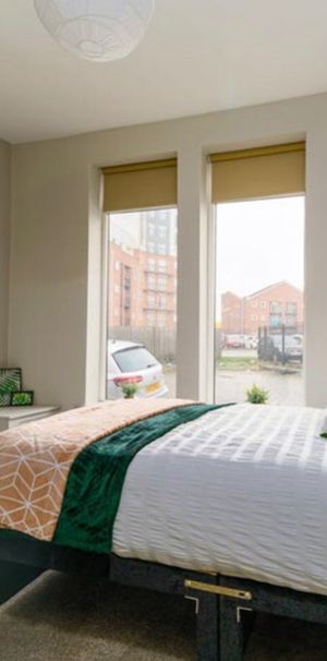 Room in a Shared House, Humber Street, M50 - Photo 1