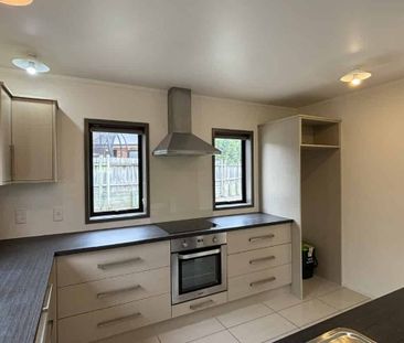 Townhouse in the Valley - Photo 3