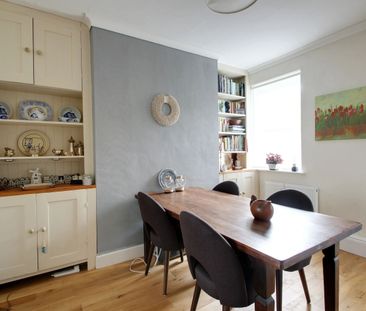 4 Bedroom - Photo 2