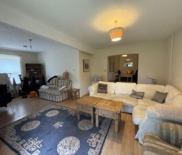 5 bedroom detached house to rent - Photo 1