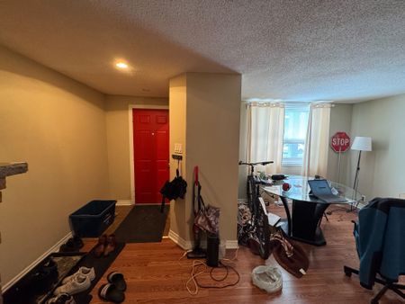 For Lease - 72 Barrette Street Unit# Unit 1, Vanier and Kingsview Park, Ontario - Photo 3