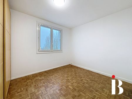 Location Appartement 5 pièces 83m² ST HERBLAIN 44800 - Photo 3