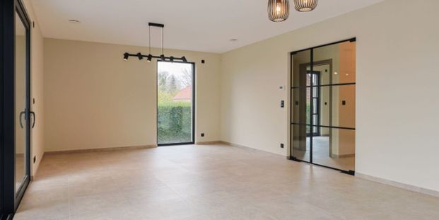 Woning te huur in Sint-Maria-Horebeke voor € 1.500 met 4 slaapkamers - Foto 1