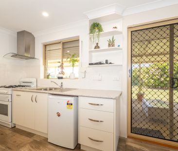 Three Bedroom Home in Waikiki - Photo 2