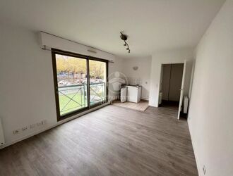 Location Appartement 1 pièces 30 m2 à Rouen - Photo 2