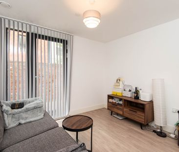 1 Bed Flat, Cotton Mill, S3 - Photo 5