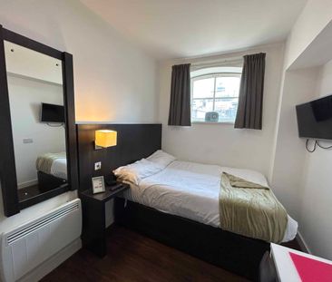 Classic Ensuite Plus Room - Photo 2