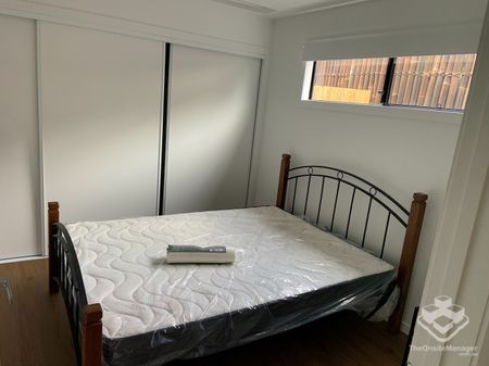 Modern Spacious One Bedroom Unit – Fully Furnished, All Bills Included - Photo 5
