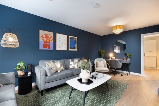 Casa, Vista Park, Glasgow, G33 - Photo 1