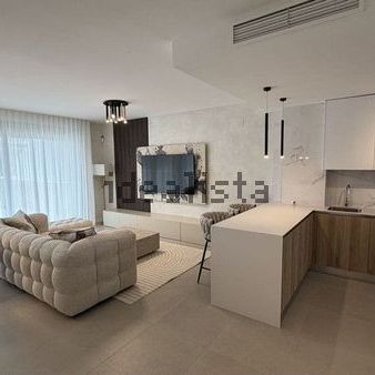 Alquiler de chalet pareado en Avenida Matas Verdes - Photo 1