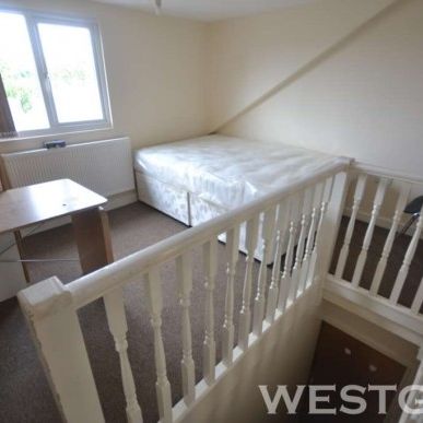 5 Bed - Pitcroft Avenue, University Area - Photo 1