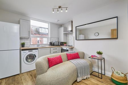 2 bedroom flat to rent - Photo 5