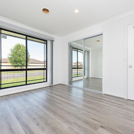 Three Bedroom Home - Photo 5