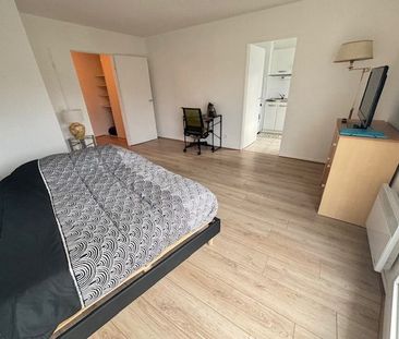 Studio Montigny-le-Bretonneux 33 m² - Photo 2