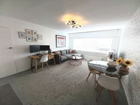 Well presented, cosy and central 2 brdm apartment - Photo 5