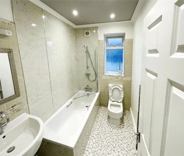 3 bedroom maisonette to rent - Photo 4