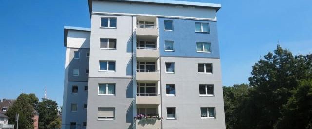 Bei VIVAWEST die Sonnenstrahlen auf dem eigenen Balkon genießen. - Foto 1