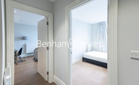 2 Bedroom flat to rent in Queenshurst Square, Kingston Upon Thames, KT2 - Photo 3