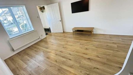 Caer Worgan, Llantwit Major, CF61 - Photo 2