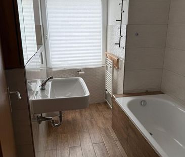 120m²,3 schlafzimmer,Balkon,Garage+Stellplatz,3+4 Etage,Laminat - Foto 2