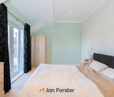 2 Bedroom Apartment - Photo 6
