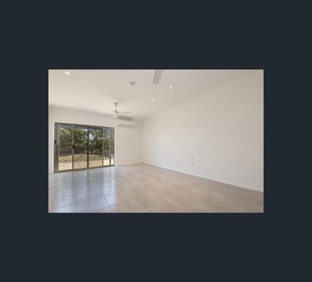 4/78 Twelfth Avenue, Railway Estate, Qld 4810 - Photo 2