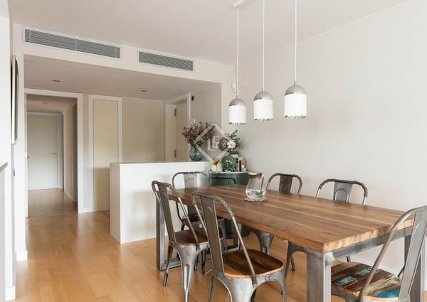 Excellent 3 Bedroom apartment with 9m² terrace for rent in Poblenou, Barcelona