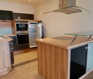 Wunderschöne, großzügige Wohnung, zentral & ruhig gelegen - Photo 1