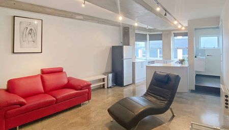 Trendy Studio Apartment - Photo 4